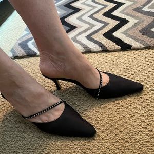 Like new inexpensive shoes that look expensive🙊 fits best 8 or 8.5👏